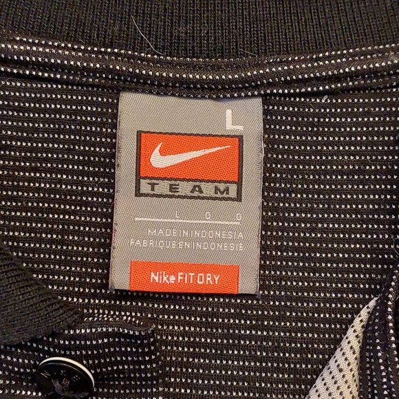 NikeTeam Shirt, striped size L - Picture 3 of 3